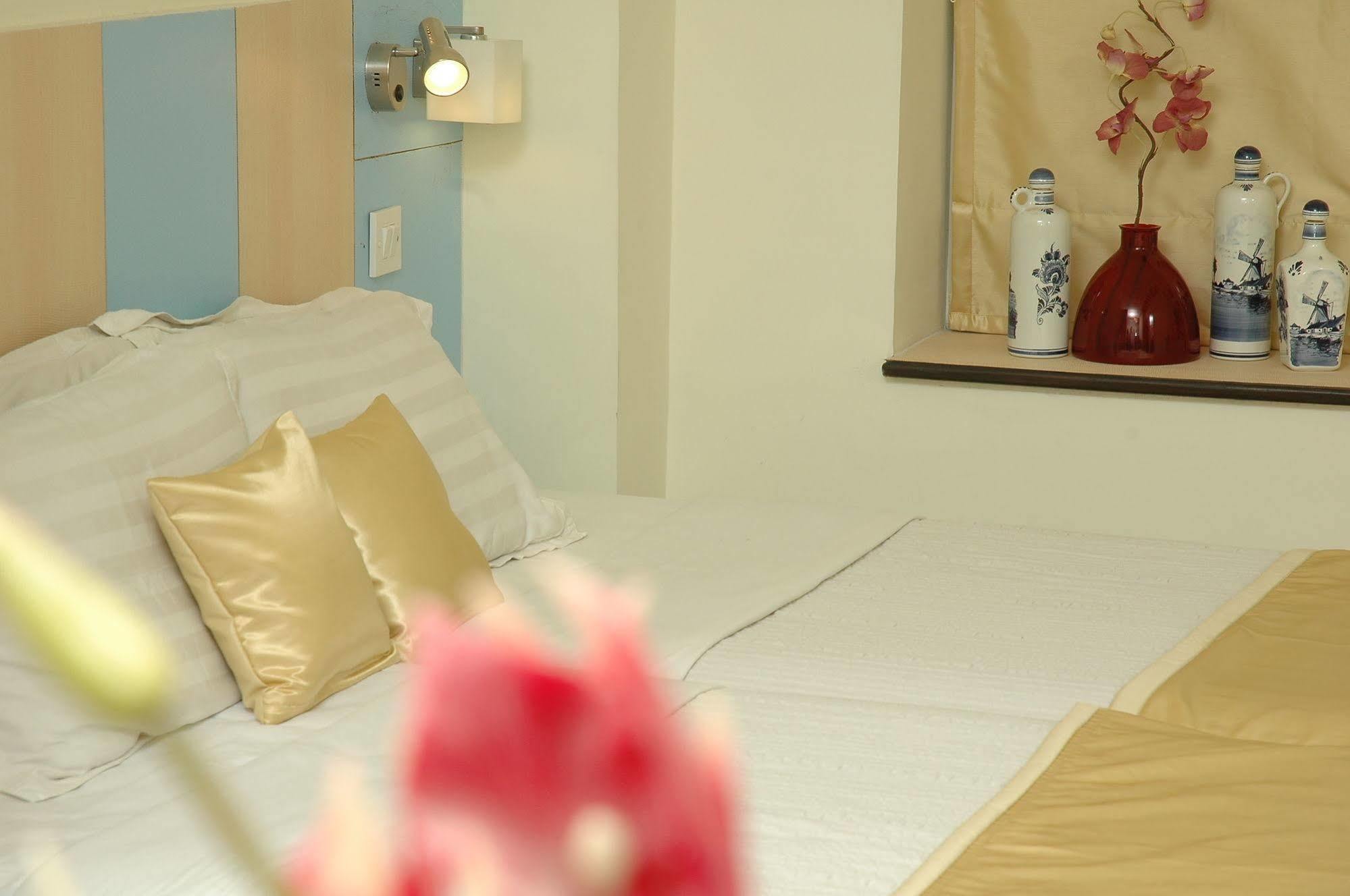 Istay Hotels Infantry Road Bangalore Luaran gambar