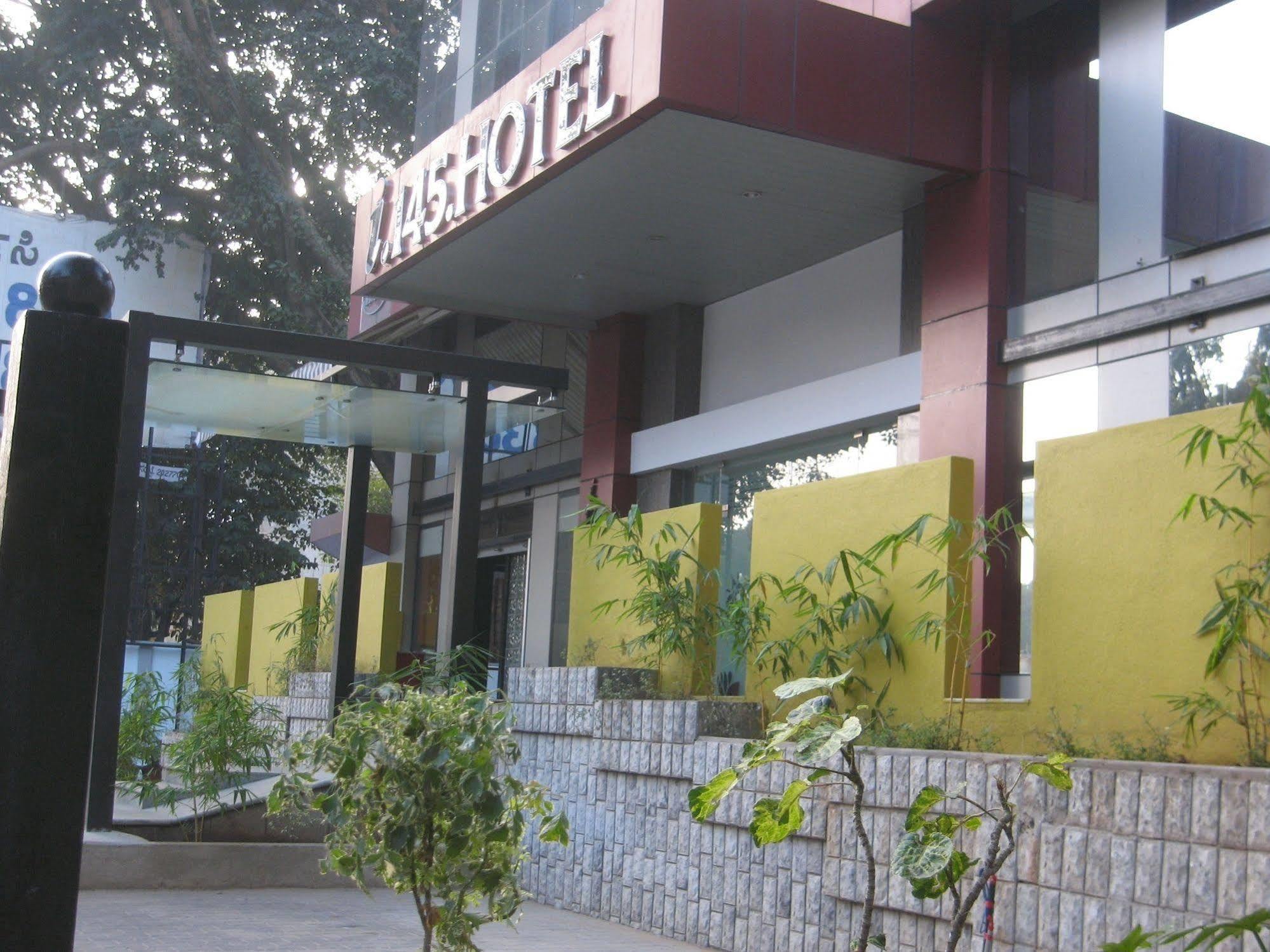 Istay Hotels Infantry Road Bangalore Luaran gambar