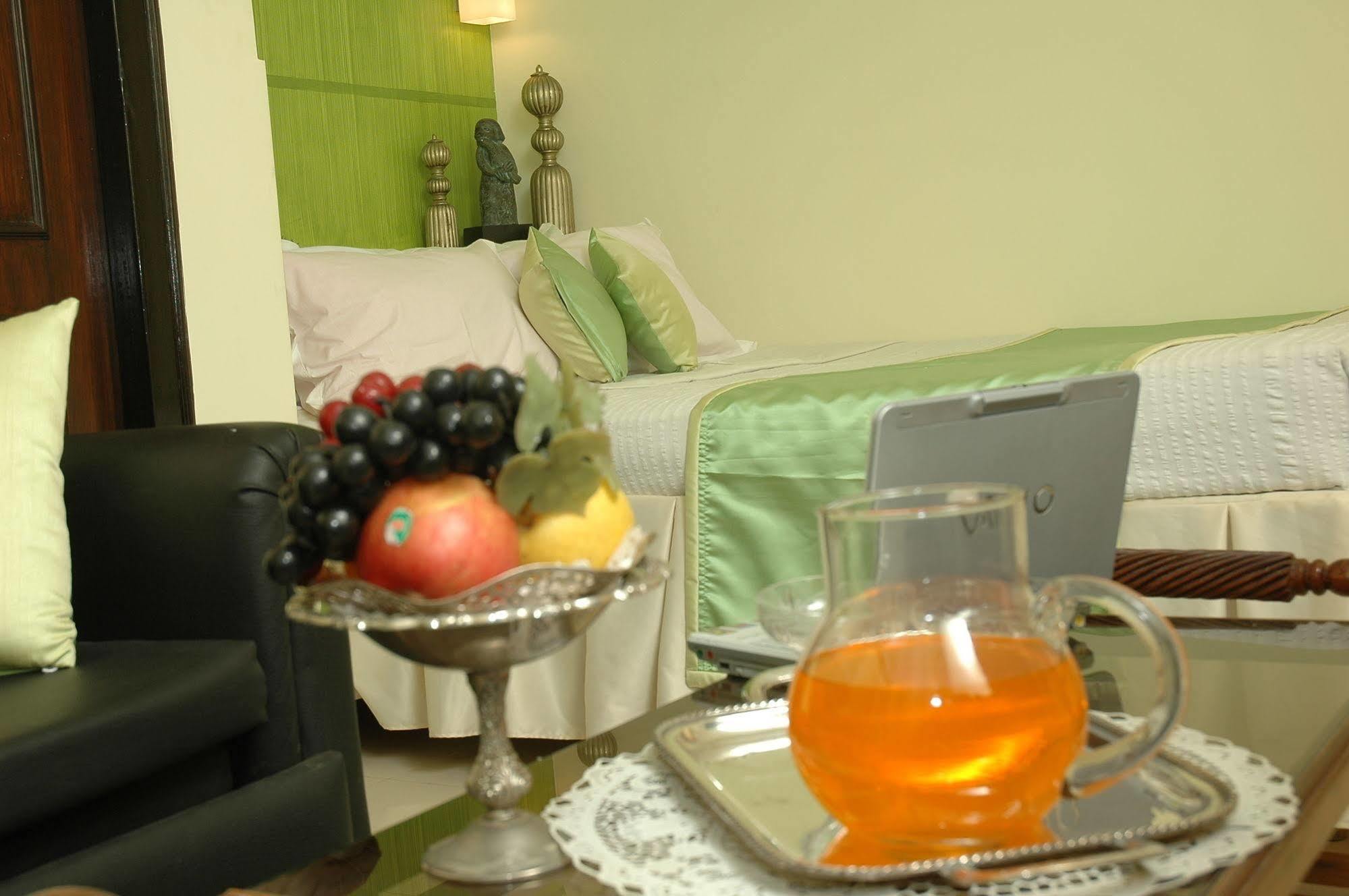Istay Hotels Infantry Road Bangalore Luaran gambar